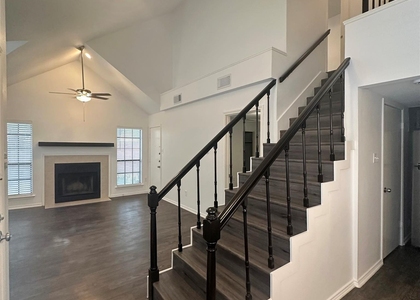449 Harris Street - Photo 1