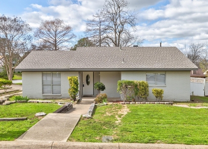 2422 Jewell Drive - Photo 1