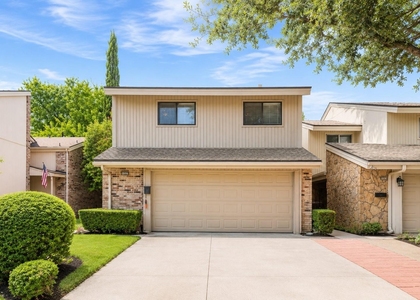 1806 Lakecrest Court - Photo 1