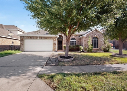 14908 Riverside Drive - Photo 1