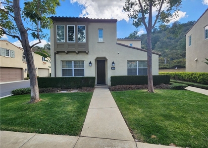 926 Terrace W - Photo 1