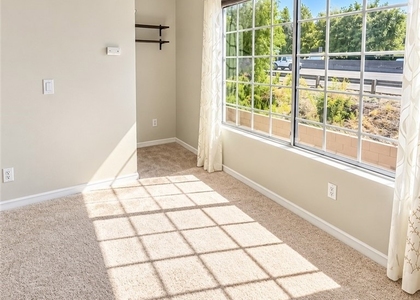 5500 Owensmouth - Photo 1