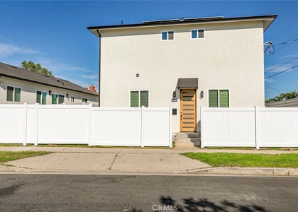 7612 N Shadyglade Avenue - Photo 1