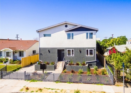 1739 Longwood Avenue - Photo 1