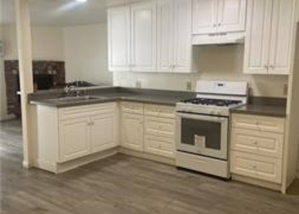 6819 Whitsett - Photo 1