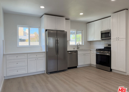 11500 Riverside Drive - Photo 1