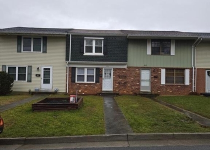 216 Cameron Street - Photo 1