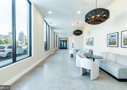 1130 N Delaware Avenue - Photo 1
