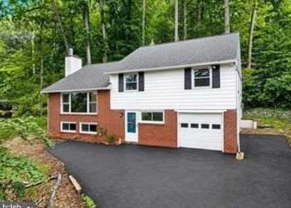 156 Gypsy Lane - Photo 1