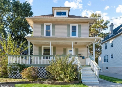 41 W Clinton Avenue - Photo 1