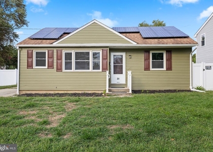31 Farnsworth Avenue - Photo 1