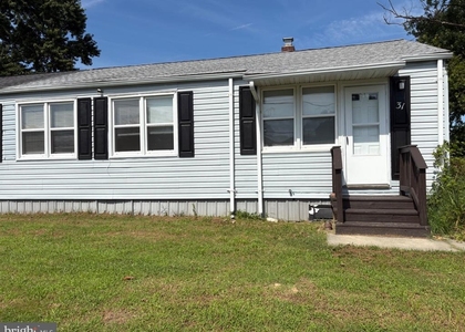 31 Aberdeen Avenue - Photo 1