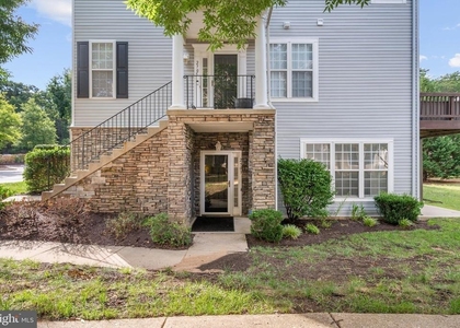 2703 Oak Leaf Court - Photo 1