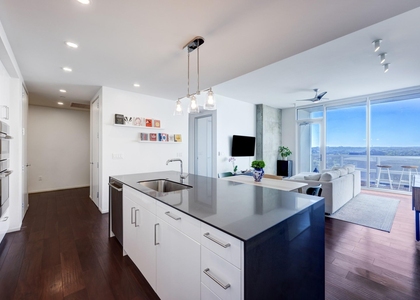 301 West Ave - Photo 1
