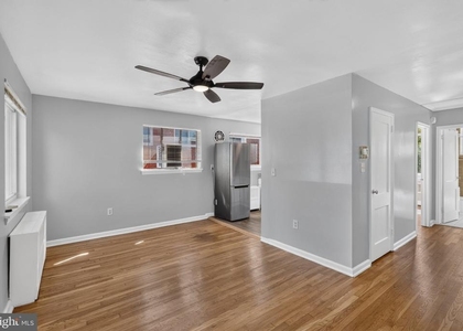 206 Webster Street Ne - Photo 1