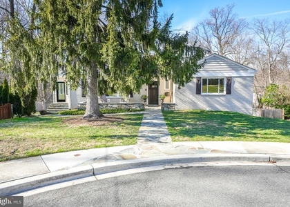 5128 Linnean Terrace Nw - Photo 1