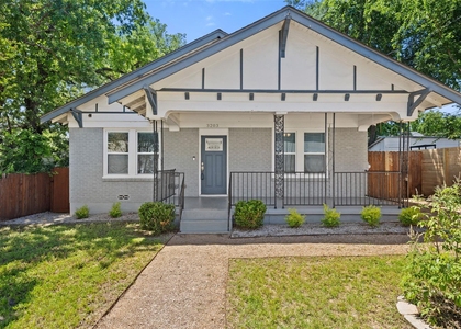 3203 E 18th St - Photo 1