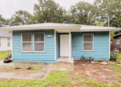 242 S Holmes Boulevard - Photo 1