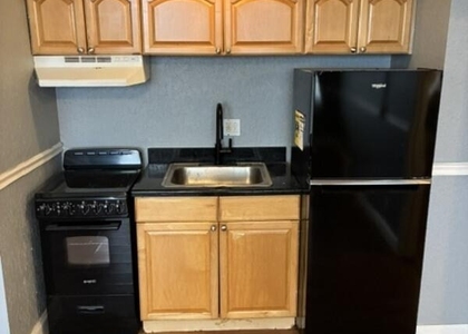 311 W Ashley Street - Photo 1