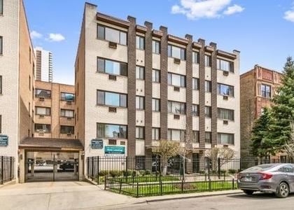 6021 N Winthrop Avenue - Photo 1