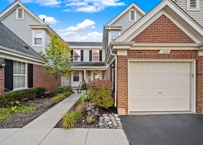 1239 S Wellington Court - Photo 1