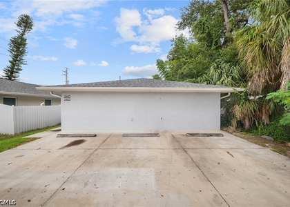 2405 Maple Avenue - Photo 1