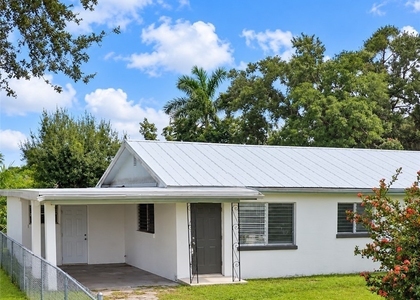 579 Wood Avenue - Photo 1