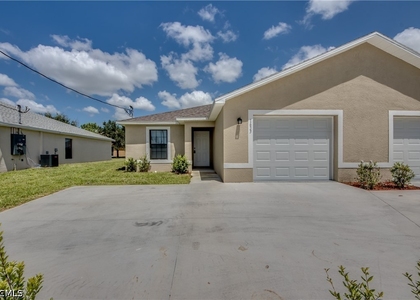 1635 Sw 33rd Street - Photo 1