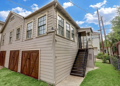 1123 1/2 Arlington Street - Photo 1