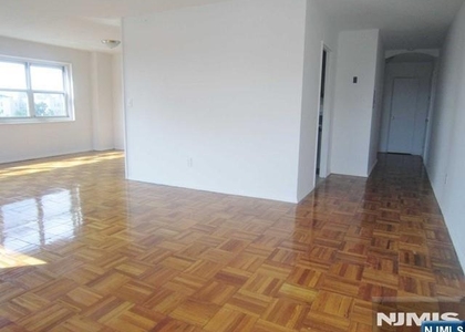 2175 Hudson - Photo 1