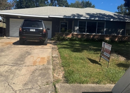 7947 Glenscott Street - Photo 1