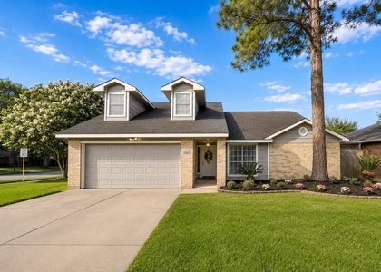 16826 Cobble Ridge Drive - Photo 1