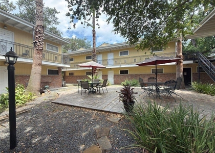1502 Heights Boulevard - Photo 1