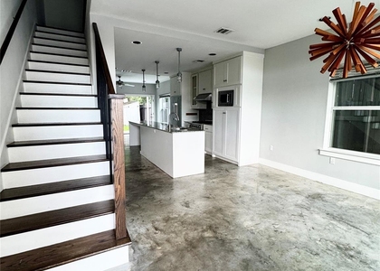612 E 29th Street - Photo 1