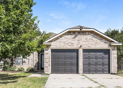 311 Lake View Drive - Photo 1