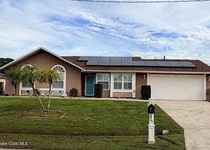 307 Lisa Road Ne - Photo 1