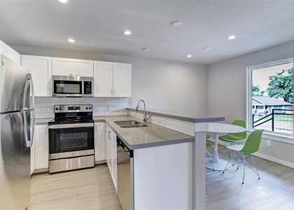 645 E 11th 1/2 Street - Photo 1