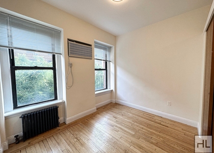 East 83 Street - Photo 1