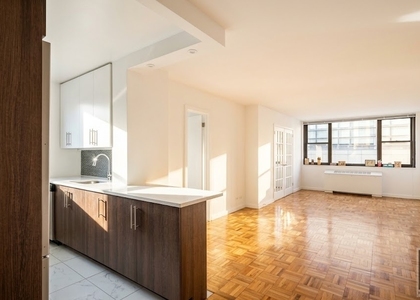 West 58th Street - Photo 1