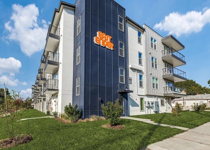1506 N Prairie Avenue - Photo 1