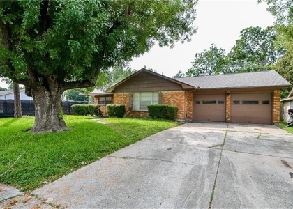 4401 Hummingbird Street - Photo 1