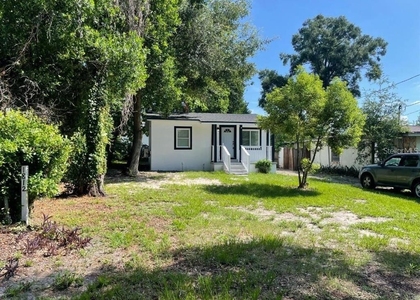 1812 E Okaloosa Avenue - Photo 1