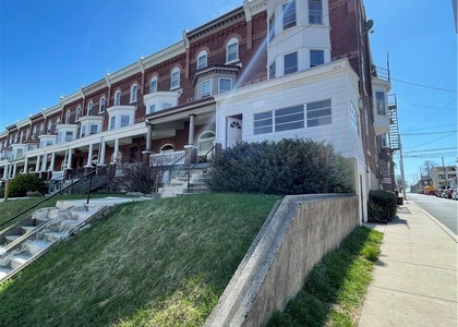 1426 W Chew Street - Photo 1