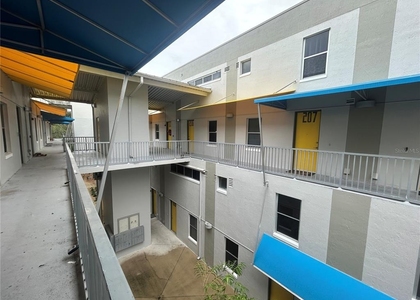 2515 Sw 35th Place - Photo 1