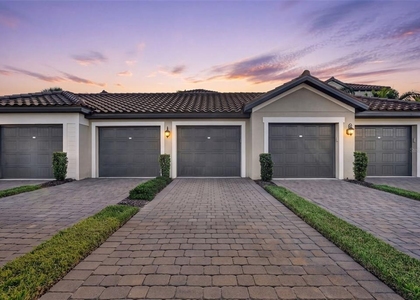 5685 Palmer Circle - Photo 1