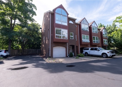 9 Graham Pl - Photo 1