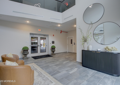 258 Morris Avenue - Photo 1