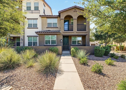 1255 N Arizona Avenue - Photo 1