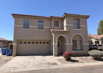 9424 W Eaton Road - Photo 1