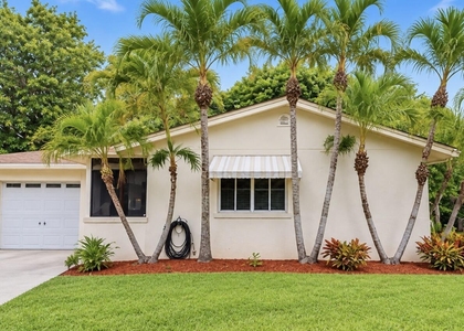 400 Sw Natura Avenue - Photo 1